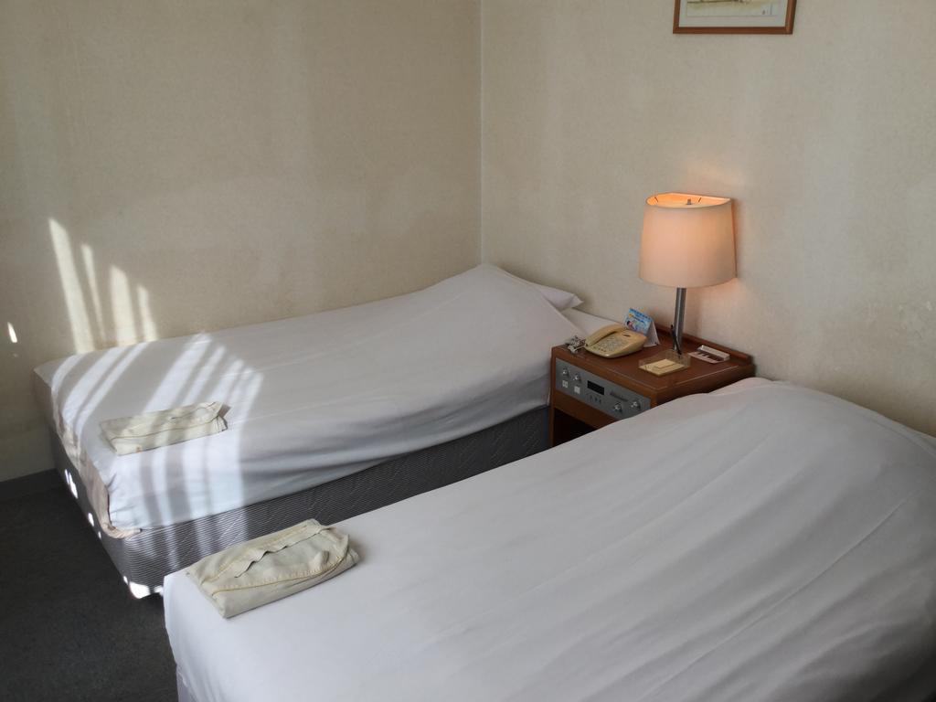 Hotel Peace Land Ishigaki Ishigaki  Exteriör bild