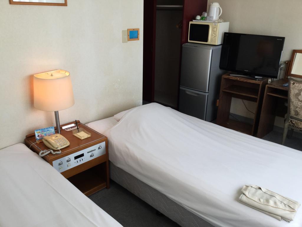 Hotel Peace Land Ishigaki Ishigaki  Exteriör bild